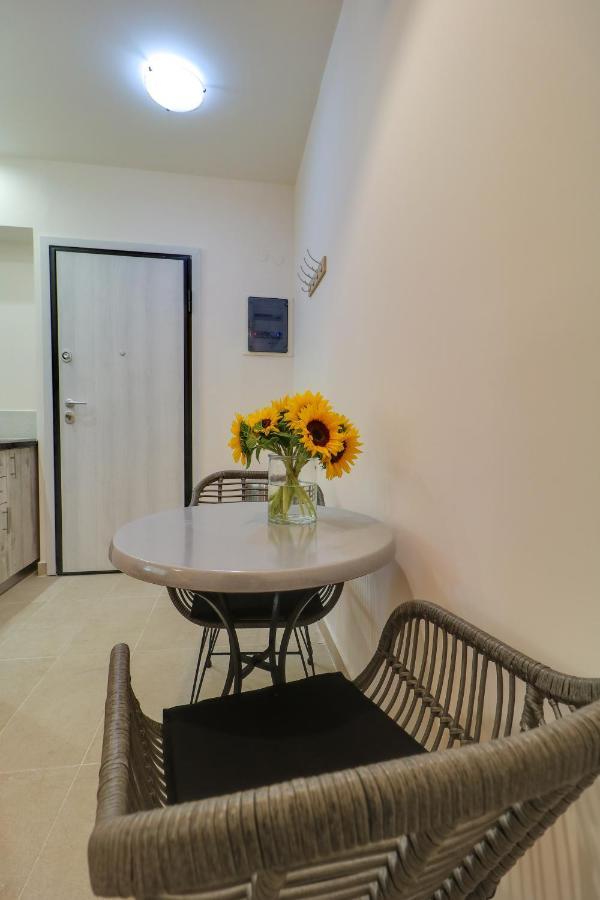 Jolly Suite - 1 Min. From Acropolis Museum, Афины Экстерьер фото